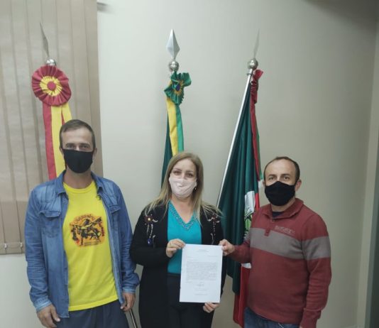Prefeita Marta Aguiar, recebe a visita de Cláudio Freitas