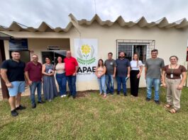 Administração Municipal se reune com APAE