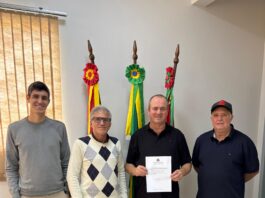 Prefeito Beto Roldão assina ordem de início para obras na Saúde e Centro de Convivência